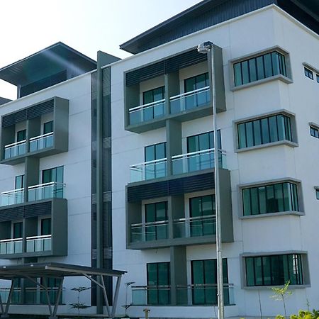 Faiz Homestay Kuching Eksteriør bilde
