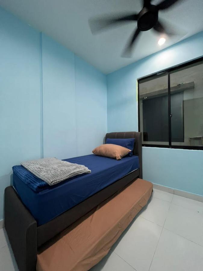 Faiz Homestay Kuching Eksteriør bilde