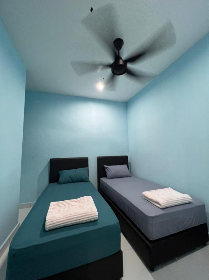 Faiz Homestay Kuching Eksteriør bilde