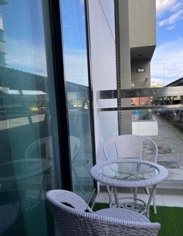 Faiz Homestay Kuching Eksteriør bilde